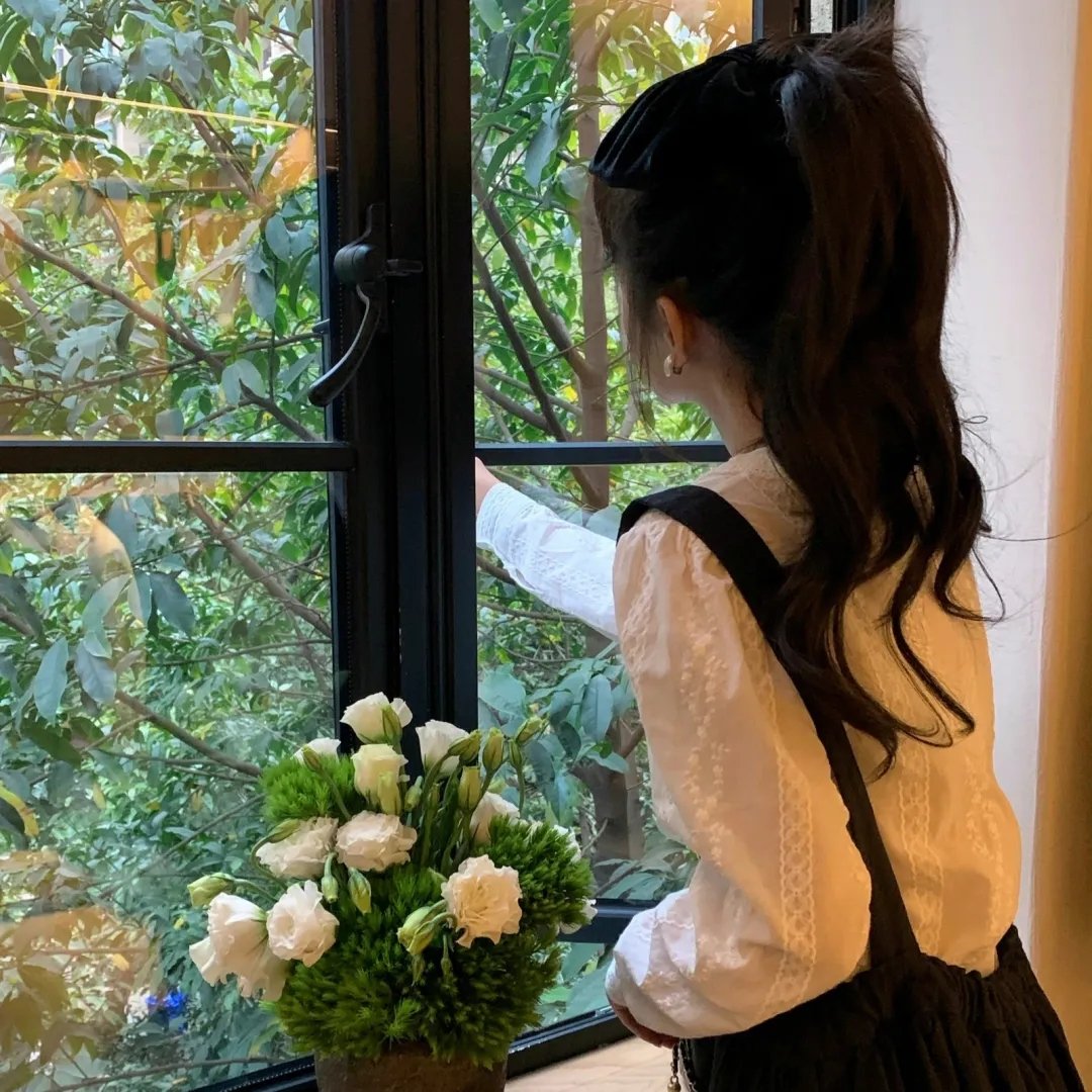 凉小姐的璀璨热恋 海报